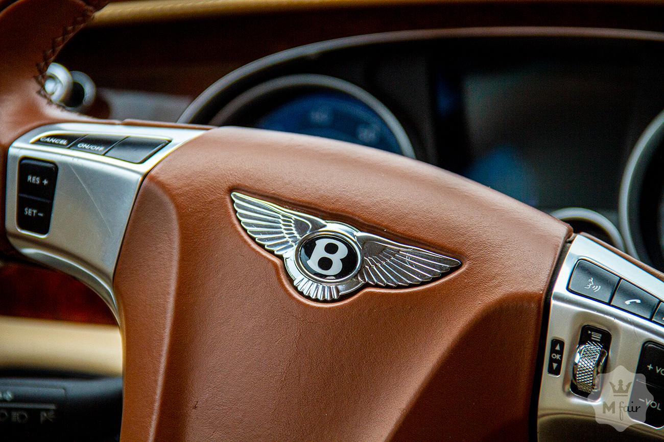 Прокат люкс седана Bentley Continental Flying Spur W12 '2015 в Киеве