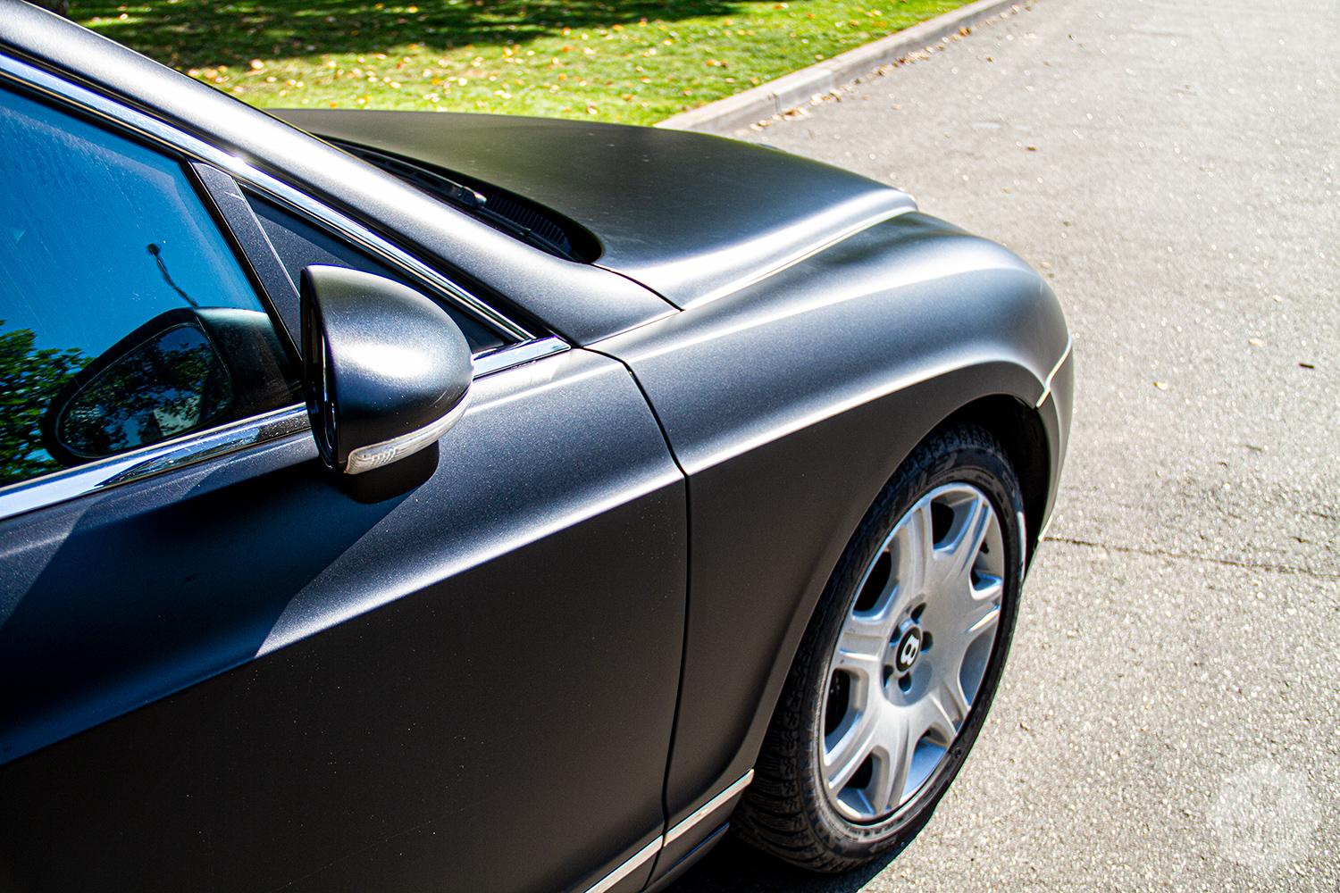 Прокат седана Bentley Continental Flying Spur с водителем в Киеве