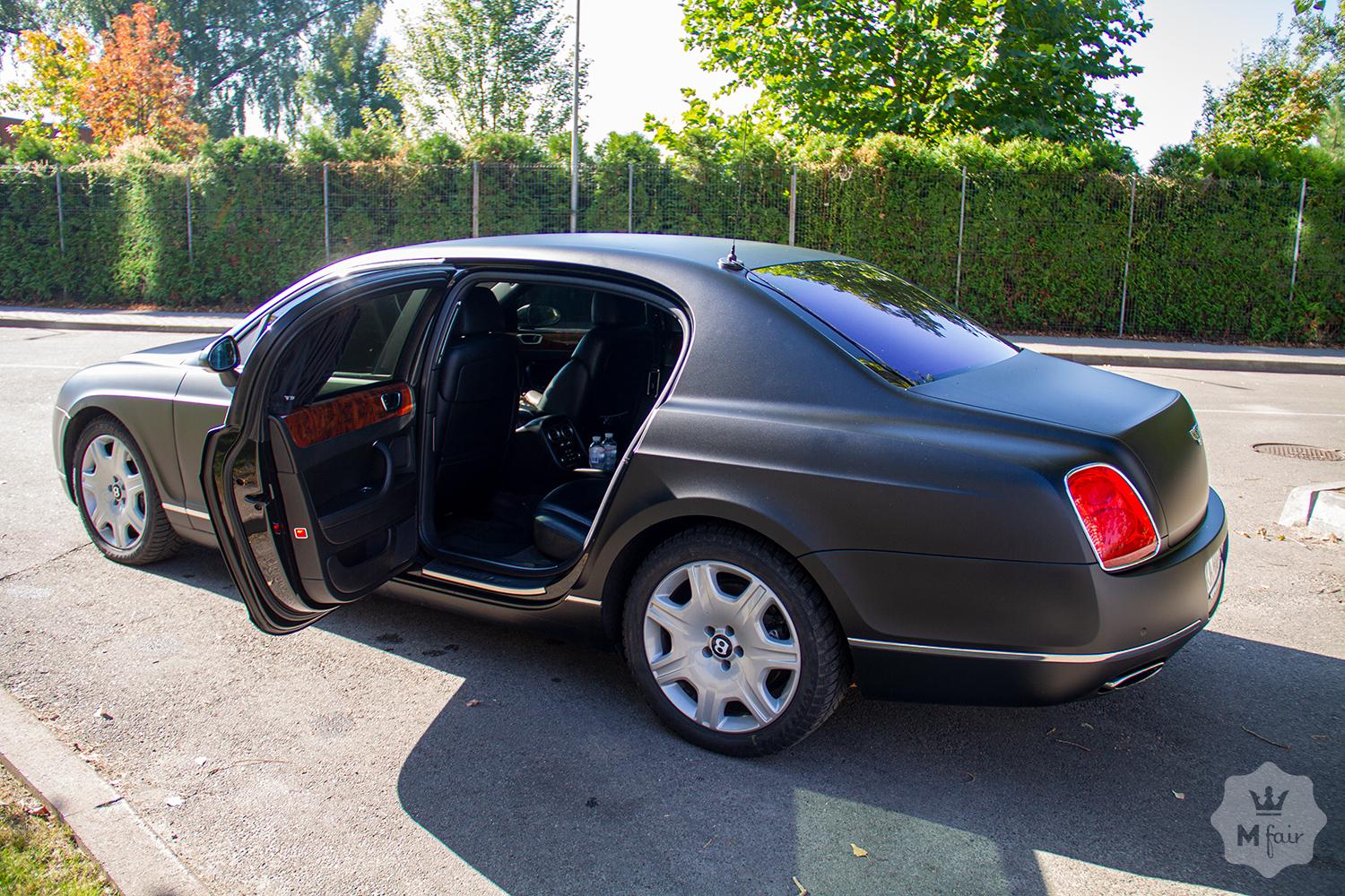 Прокат седана Bentley Continental Flying Spur с водителем в Киеве