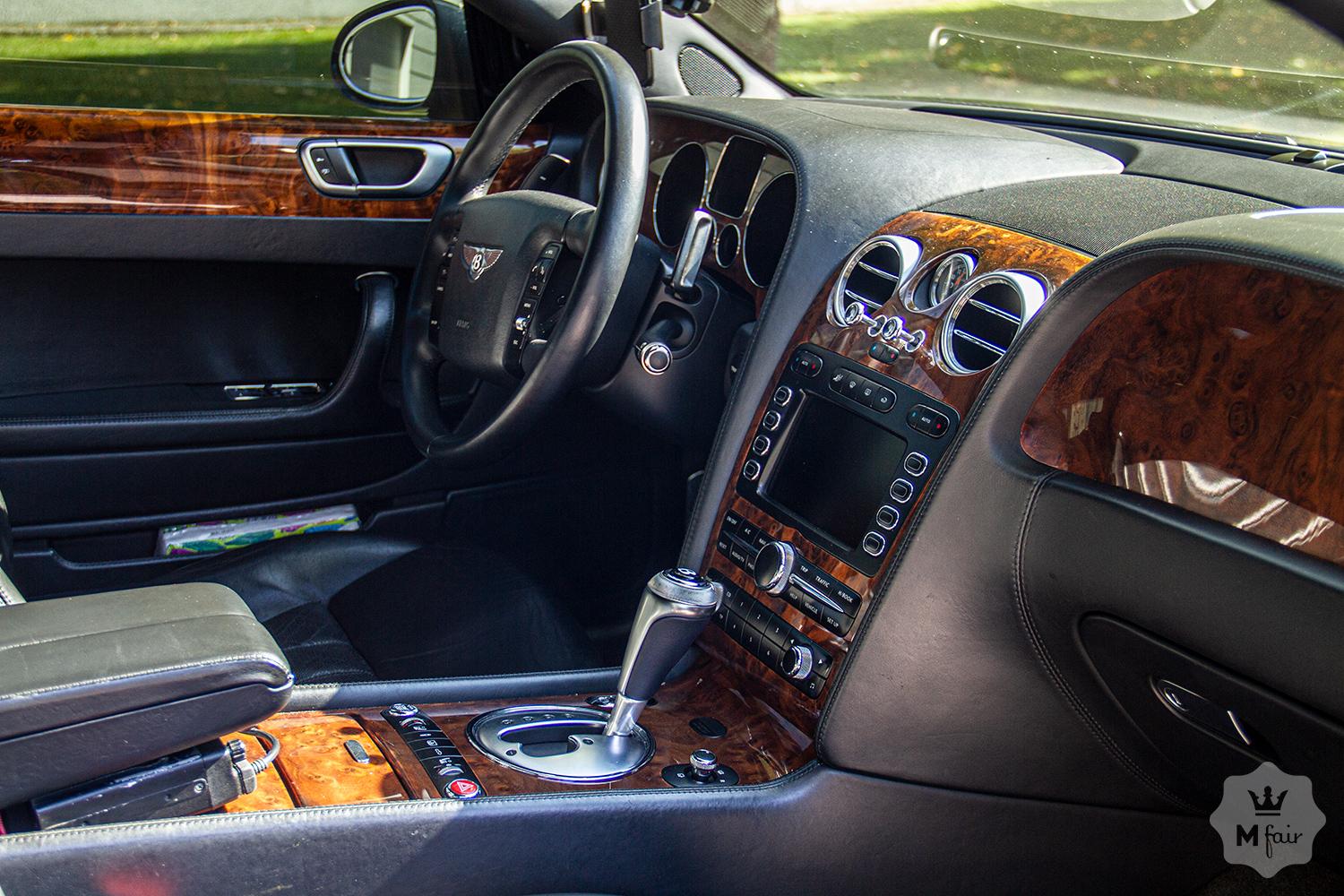 Прокат седана Bentley Continental Flying Spur с водителем в Киеве