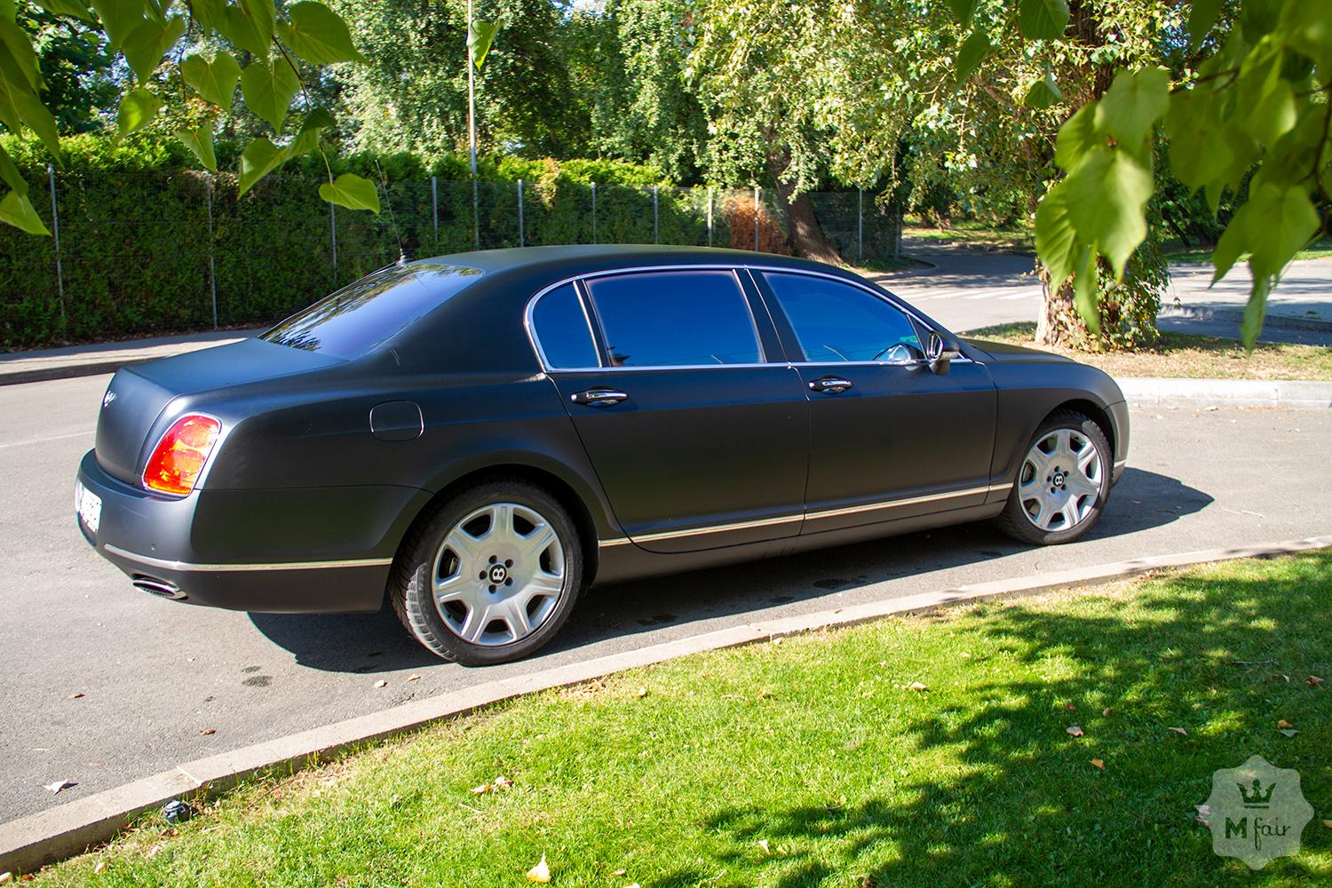 Прокат седана Bentley Continental Flying Spur с водителем в Киеве