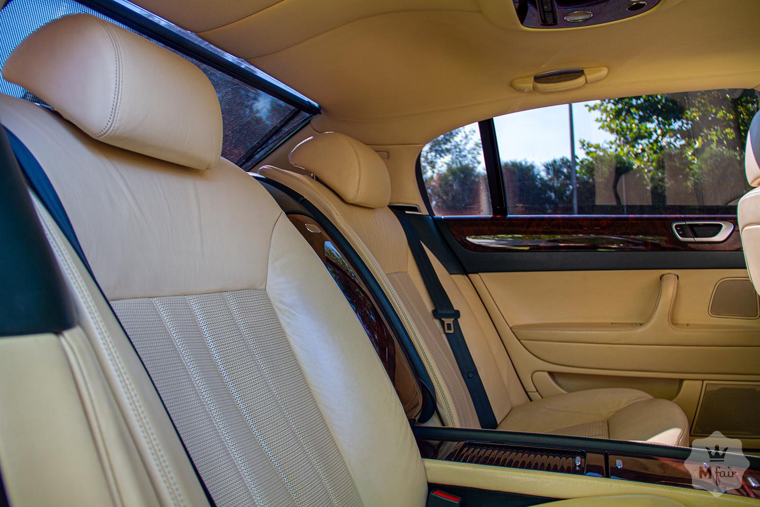 Прокат роскошного Bentley Continental Flying Spur с водителем в Киеве