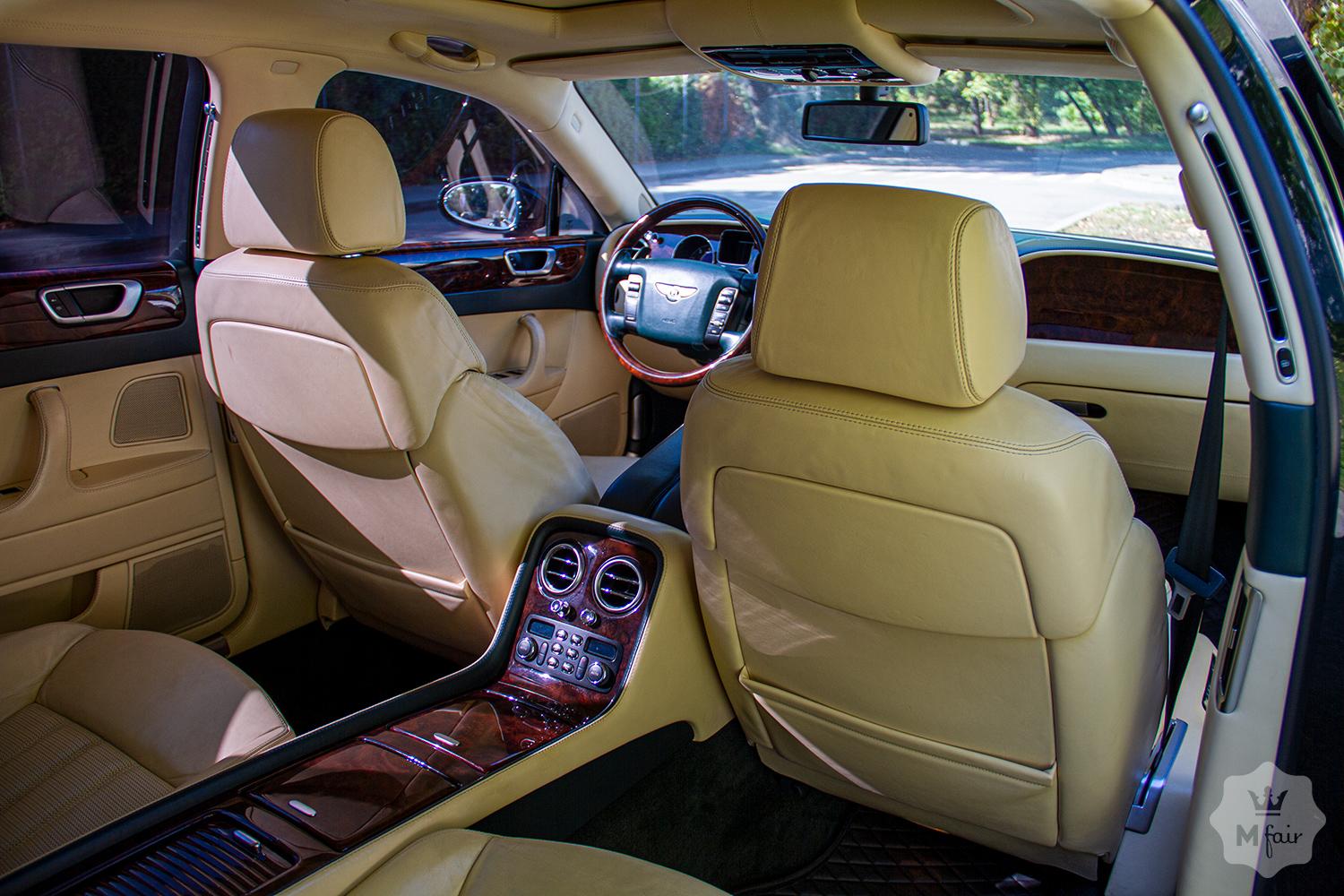 Прокат роскошного Bentley Continental Flying Spur с водителем в Киеве