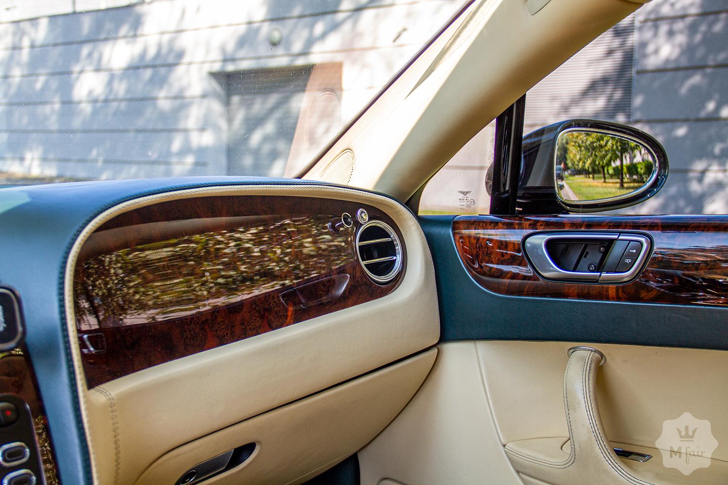 Прокат роскошного Bentley Continental Flying Spur с водителем в Киеве