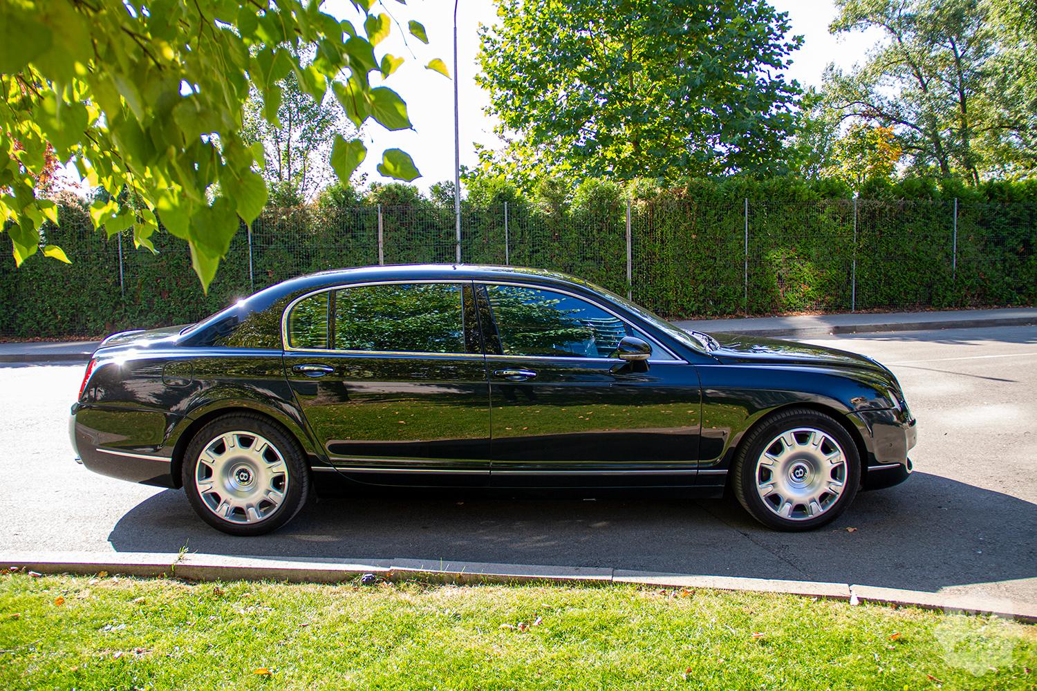Прокат роскошного Bentley Continental Flying Spur с водителем в Киеве