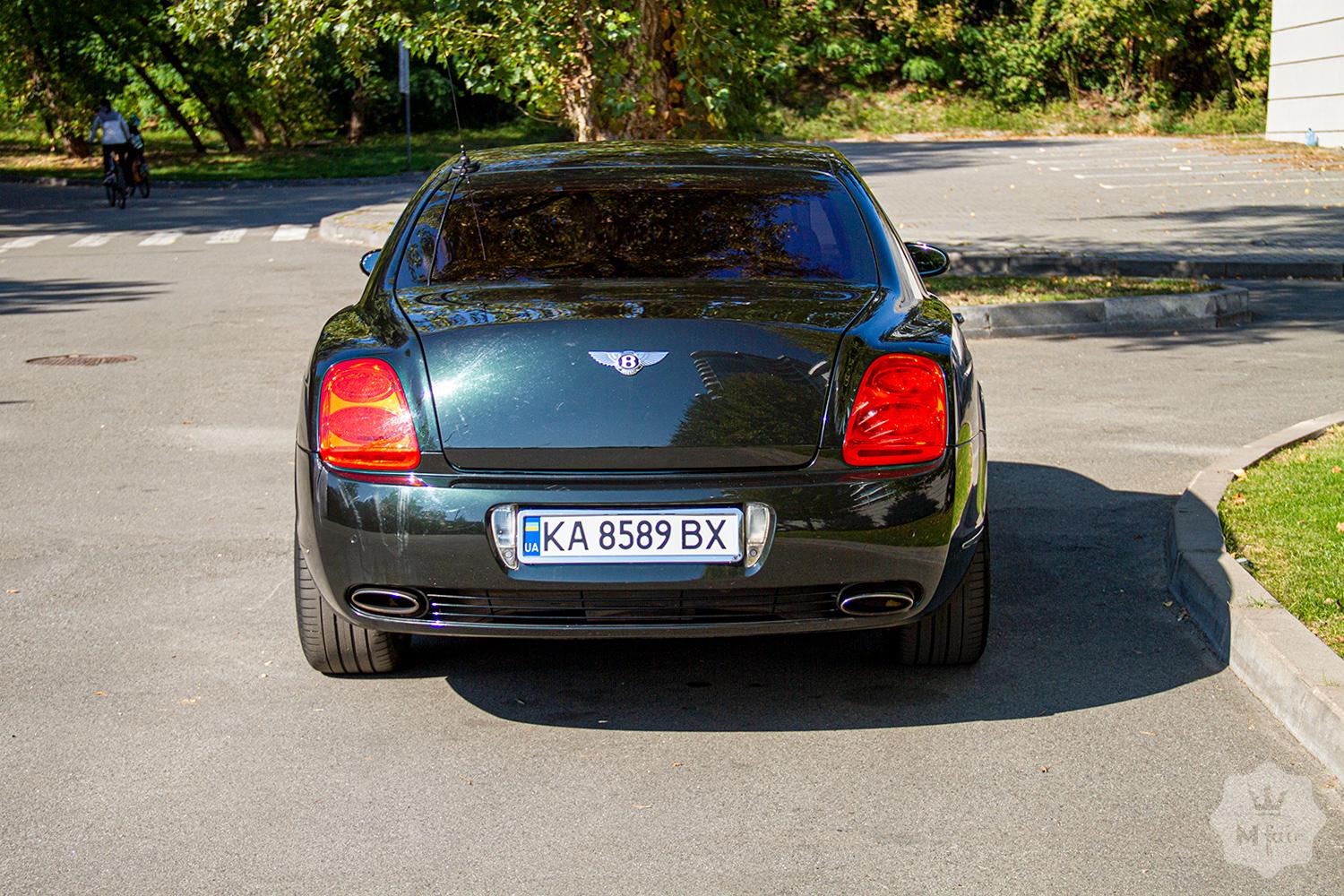 Прокат роскошного Bentley Continental Flying Spur с водителем в Киеве