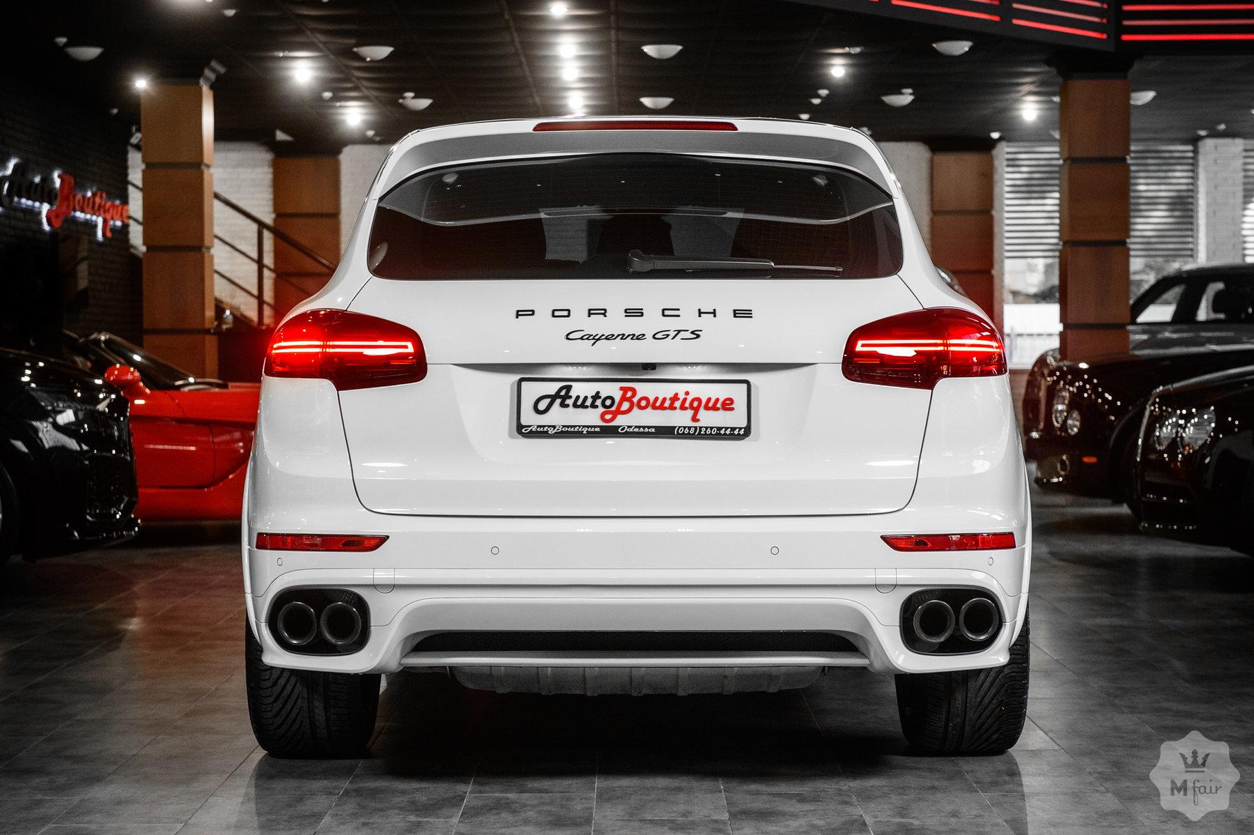 Продажа спорт кроссовера Porsche Cayenne GTS '2016 в Одессе