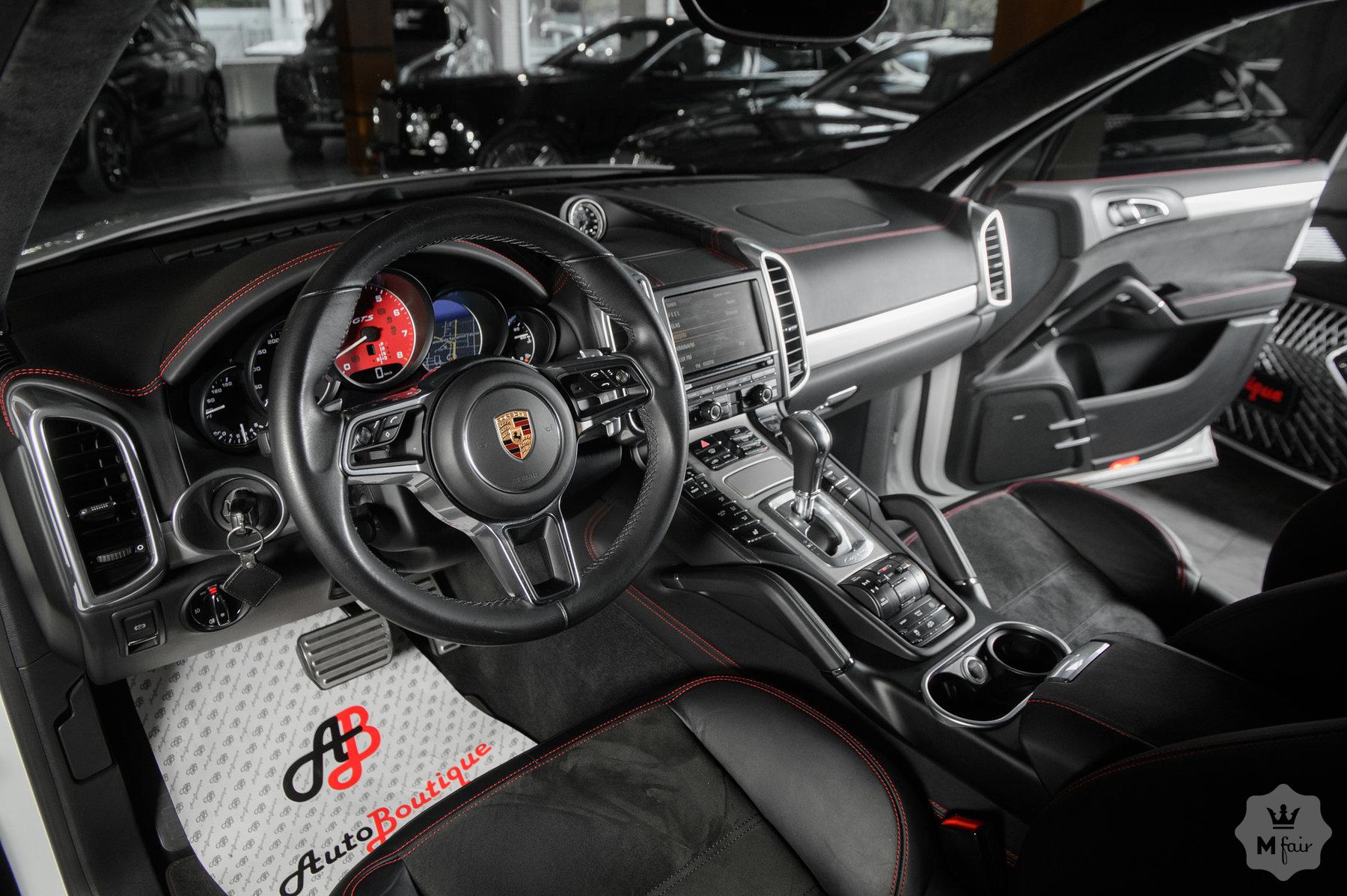 Продажа спорт кроссовера Porsche Cayenne GTS '2016 в Одессе