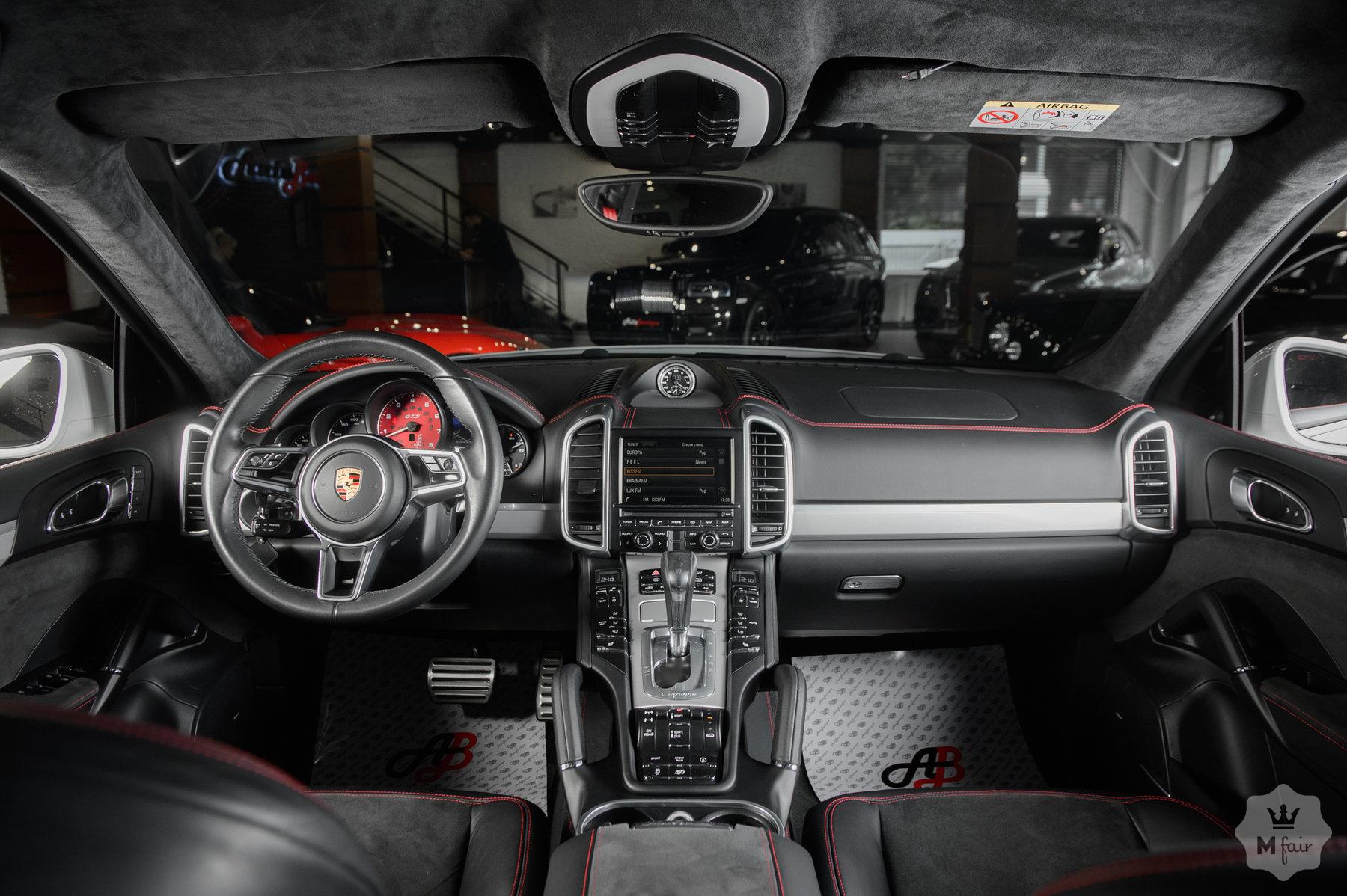 Продажа спорт кроссовера Porsche Cayenne GTS '2016 в Одессе