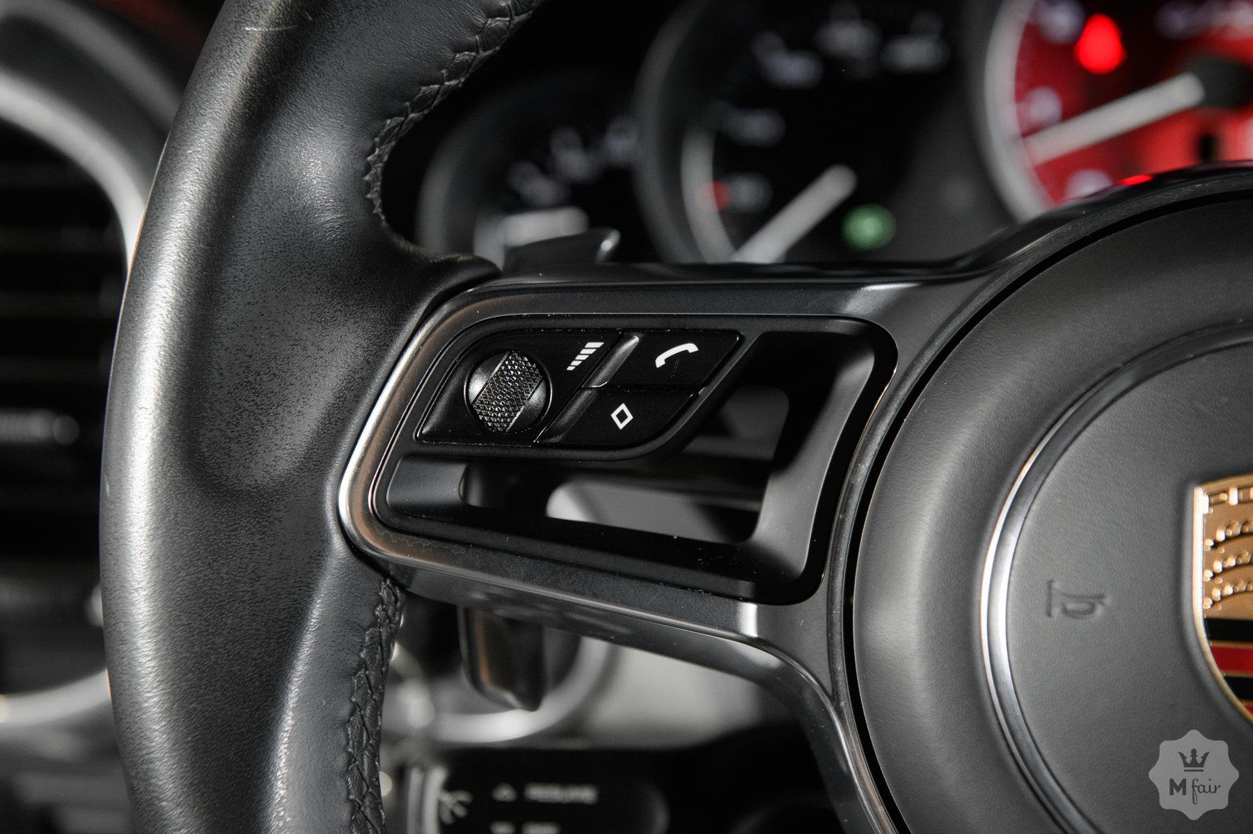 Продажа спорт кроссовера Porsche Cayenne GTS '2016 в Одессе