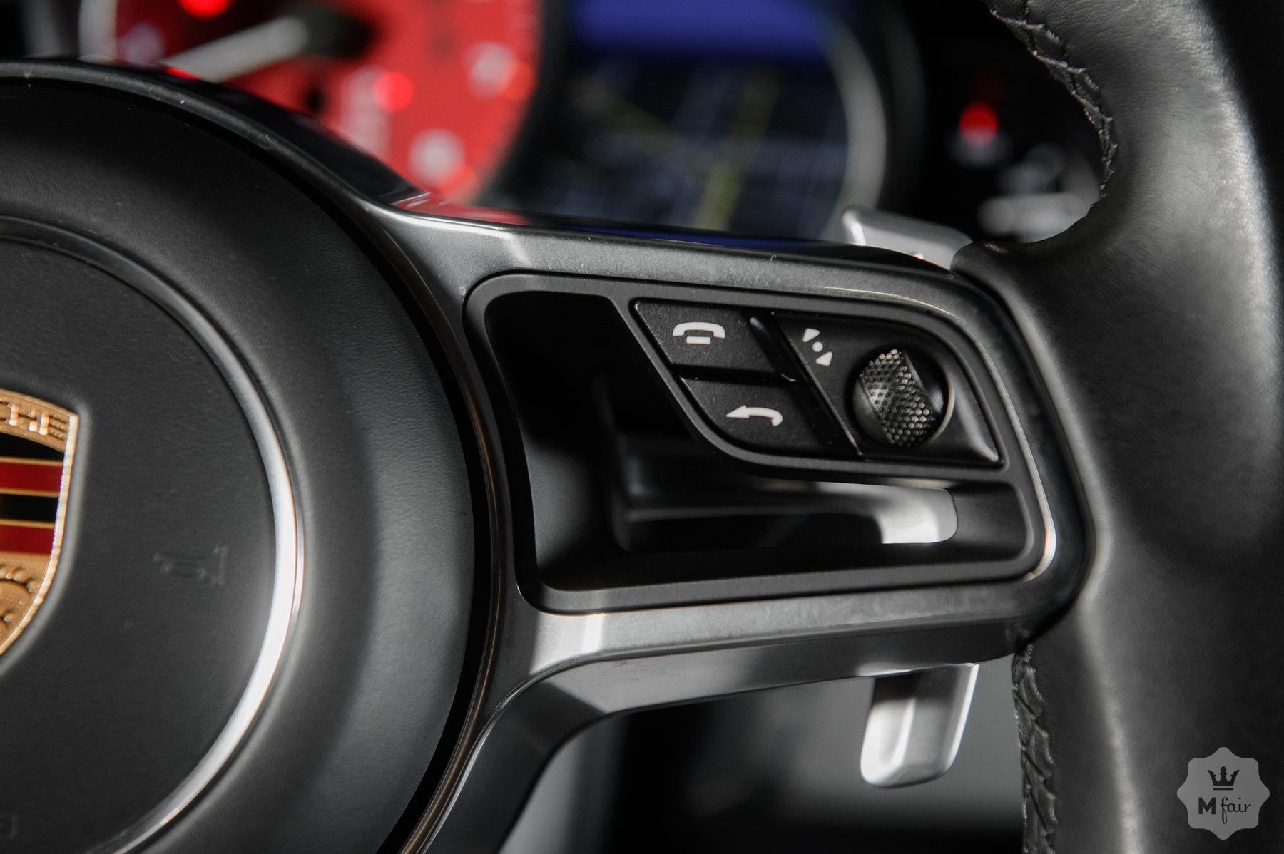 Продажа спорт кроссовера Porsche Cayenne GTS '2016 в Одессе