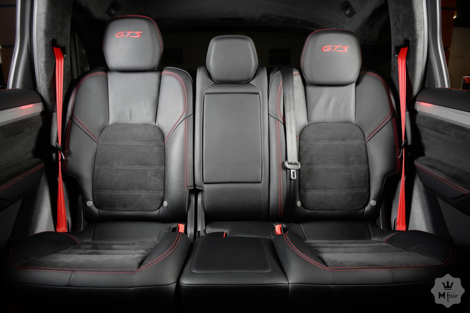 Продажа спорт кроссовера Porsche Cayenne GTS '2016 в Одессе