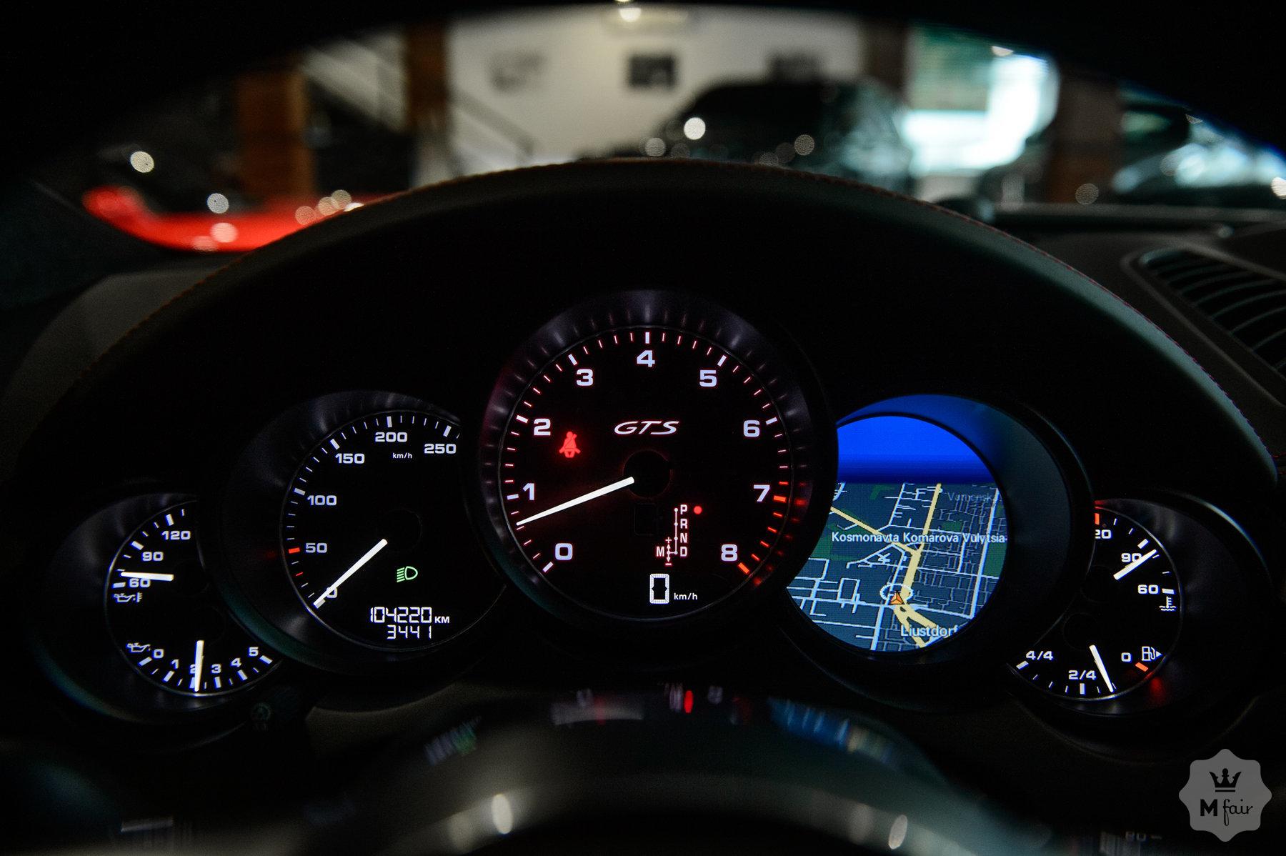 Продажа спорт кроссовера Porsche Cayenne GTS '2016 в Одессе