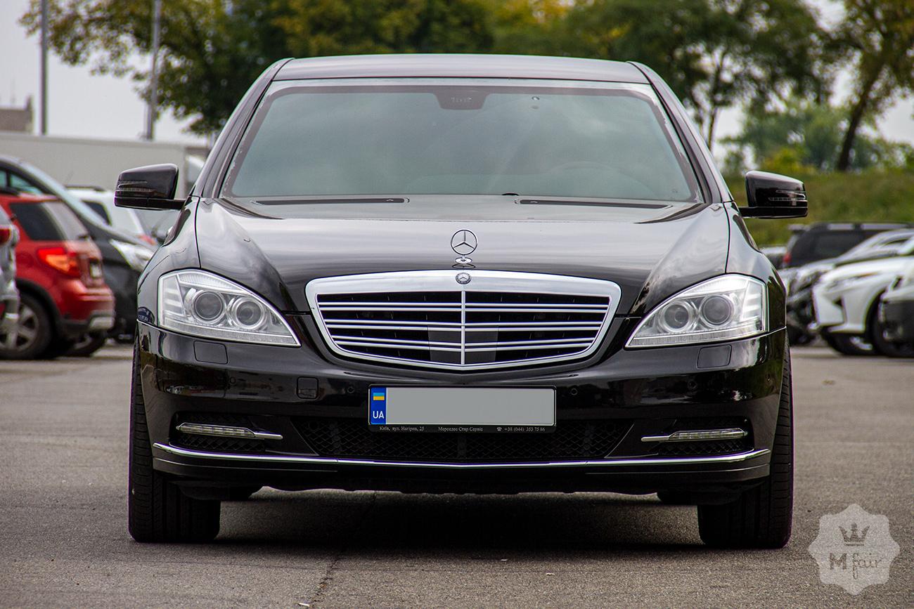 Прокат бронированного Mercedes-Benz S 600 LONG Armour B6/B7 в Киеве