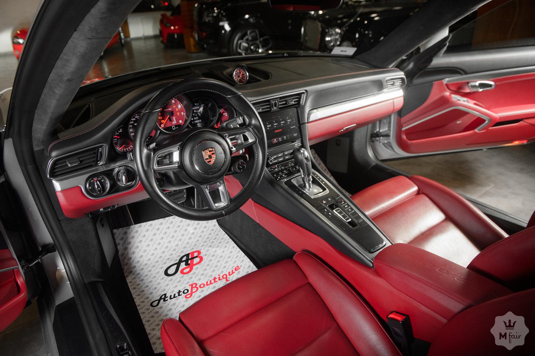 Продажа спорткара Porsche 911 S '2017 в Одессе