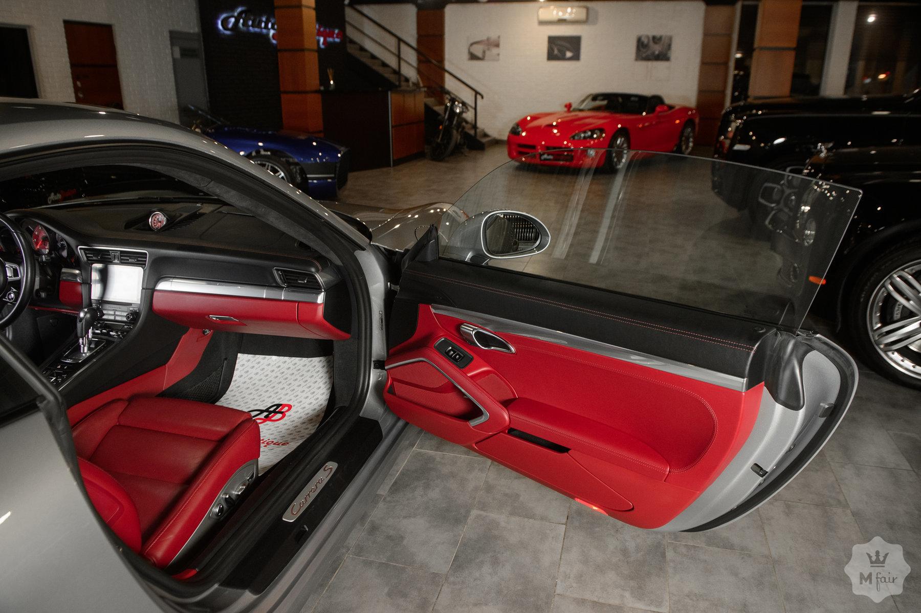 Продажа спорткара Porsche 911 S '2017 в Одессе