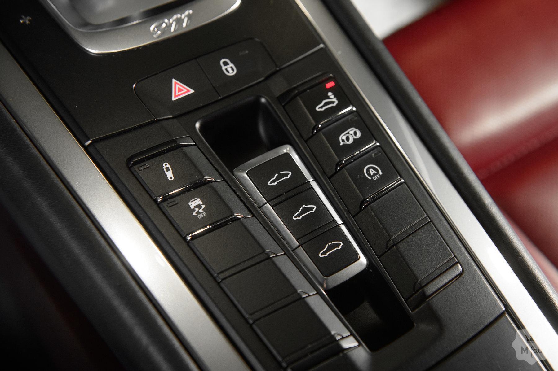 Продажа спорткара Porsche 911 S '2017 в Одессе