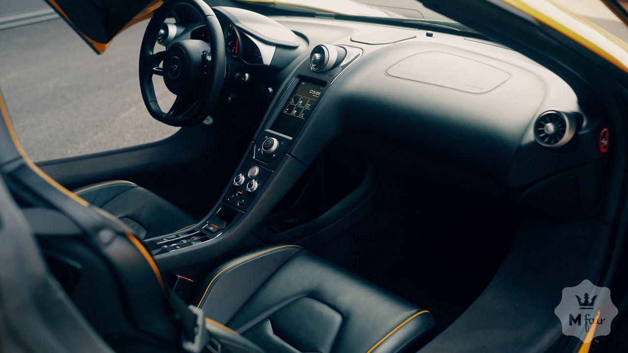 Прокат суперкара McLaren (МакЛарен) 650S в Киеве