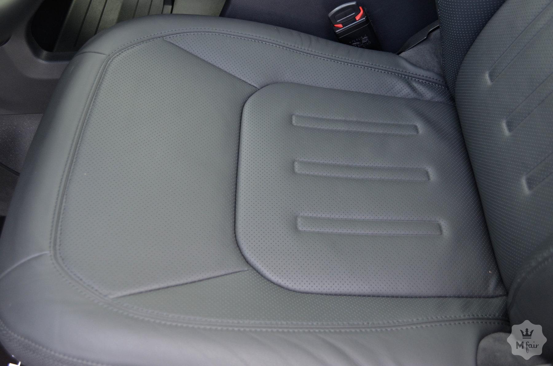 Продажа официального Land Rover Defender X '2020 в Киеве