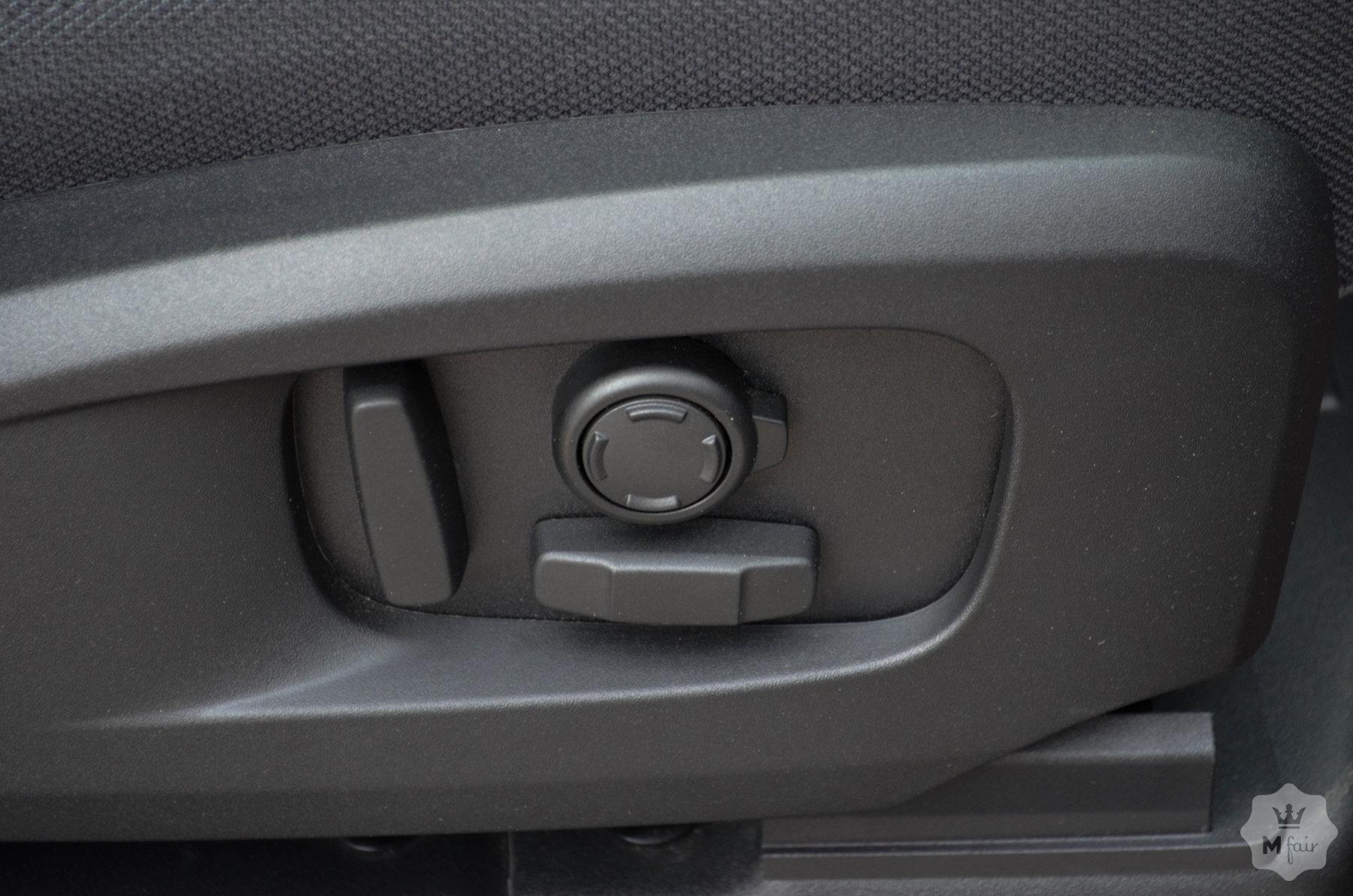 Продажа официального Land Rover Defender X '2020 в Киеве