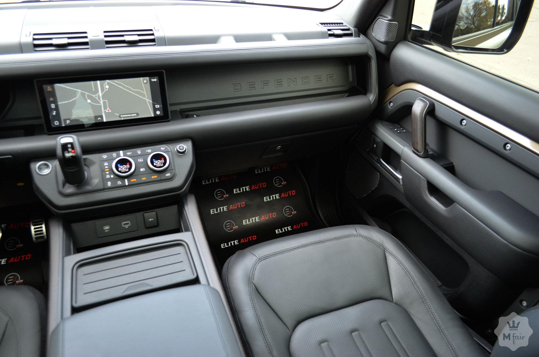 Продажа официального Land Rover Defender X '2020 в Киеве