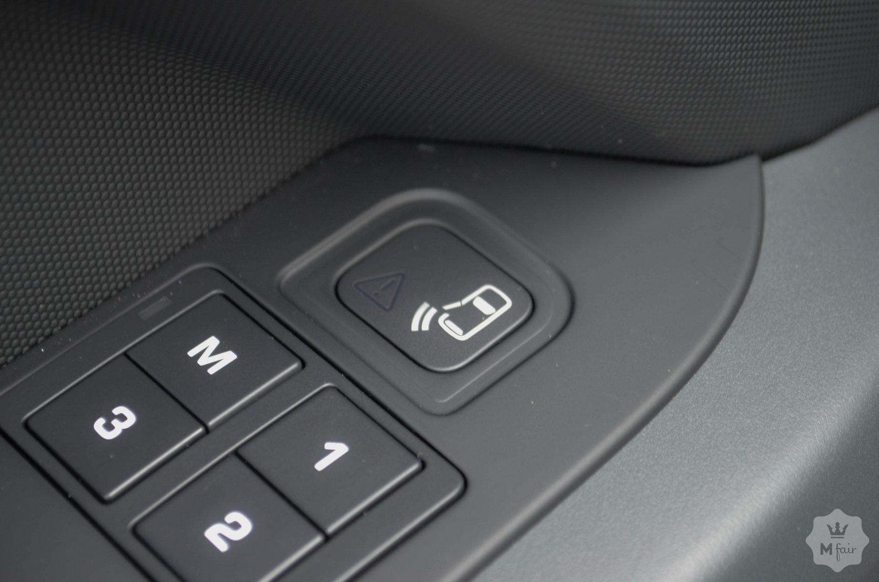 Продажа официального Land Rover Defender X '2020 в Киеве