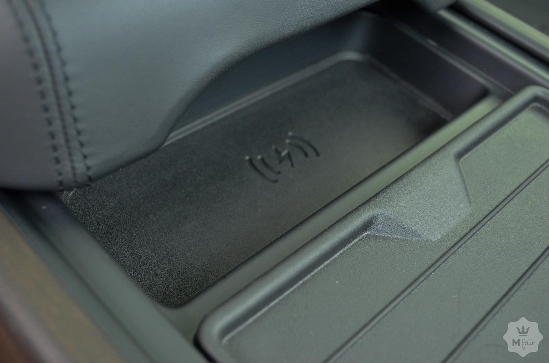 Продажа официального Land Rover Defender X '2020 в Киеве