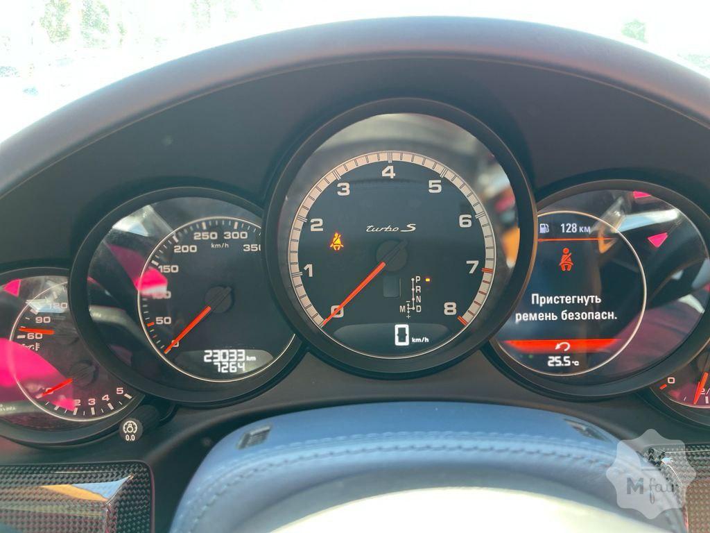 Продажа спорткара Porsche 911 Carrera Turbo S '2016 в Киеве