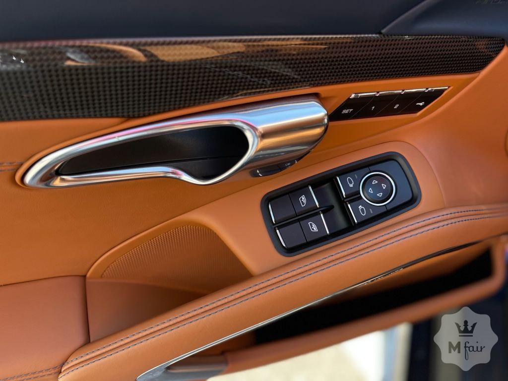 Продажа спорткара Porsche 911 Carrera Turbo S '2016 в Киеве