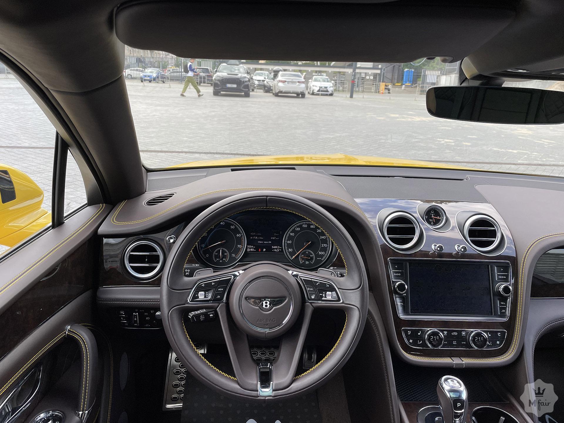 Продажа официального внедорожника Bentley Bentayga '2017 в Киеве