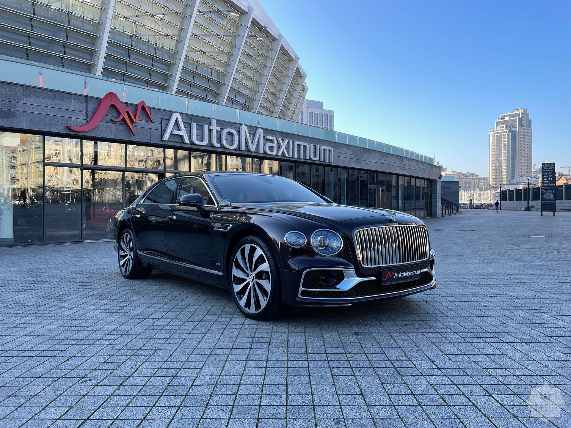 Продажа нового седана Bentley Flying Spur V8 '2021 в Киеве