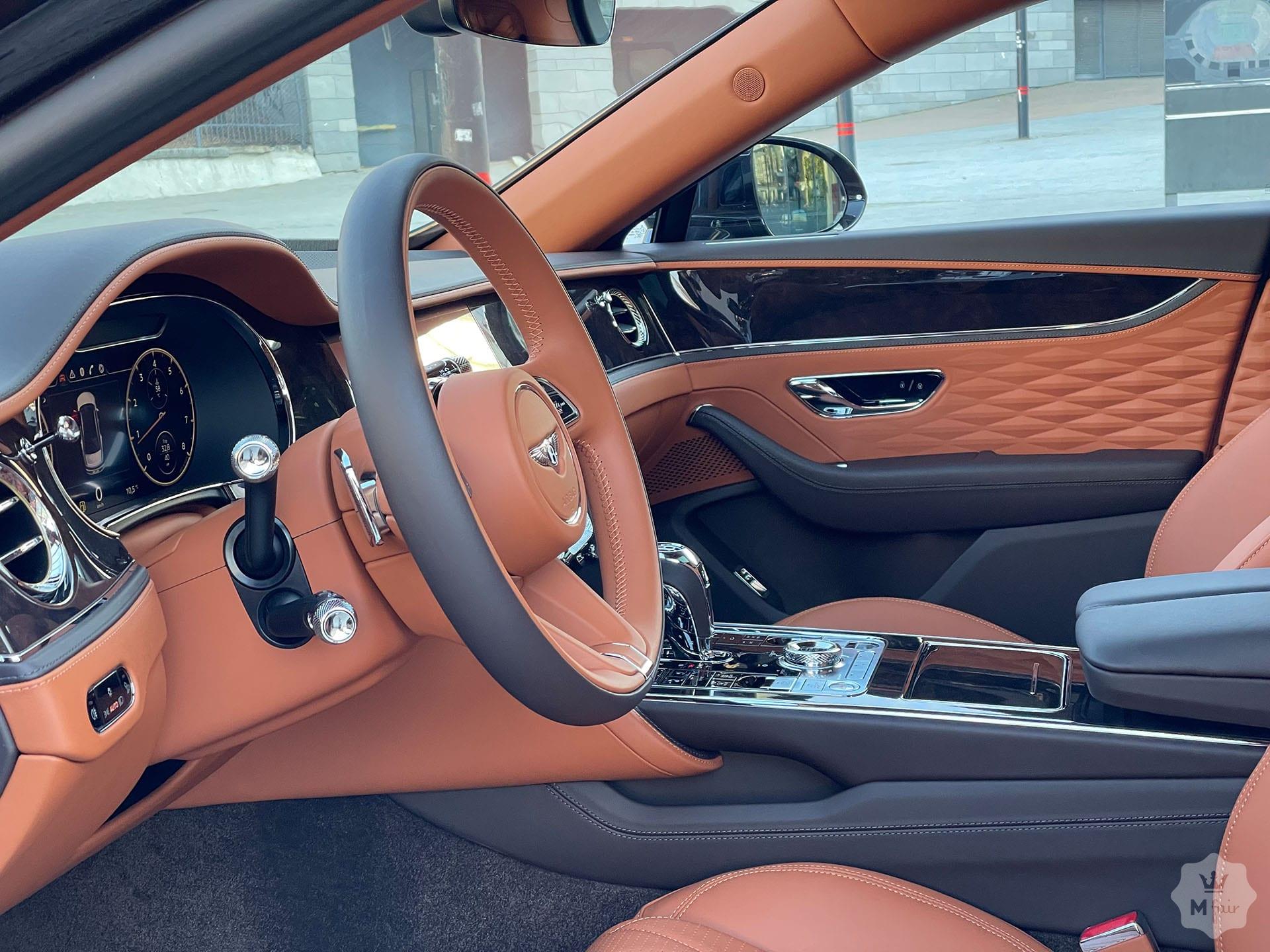 Продажа нового седана Bentley Flying Spur V8 '2021 в Киеве