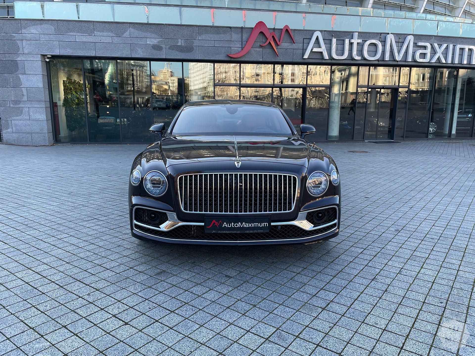 Продажа нового седана Bentley Flying Spur V8 '2021 в Киеве