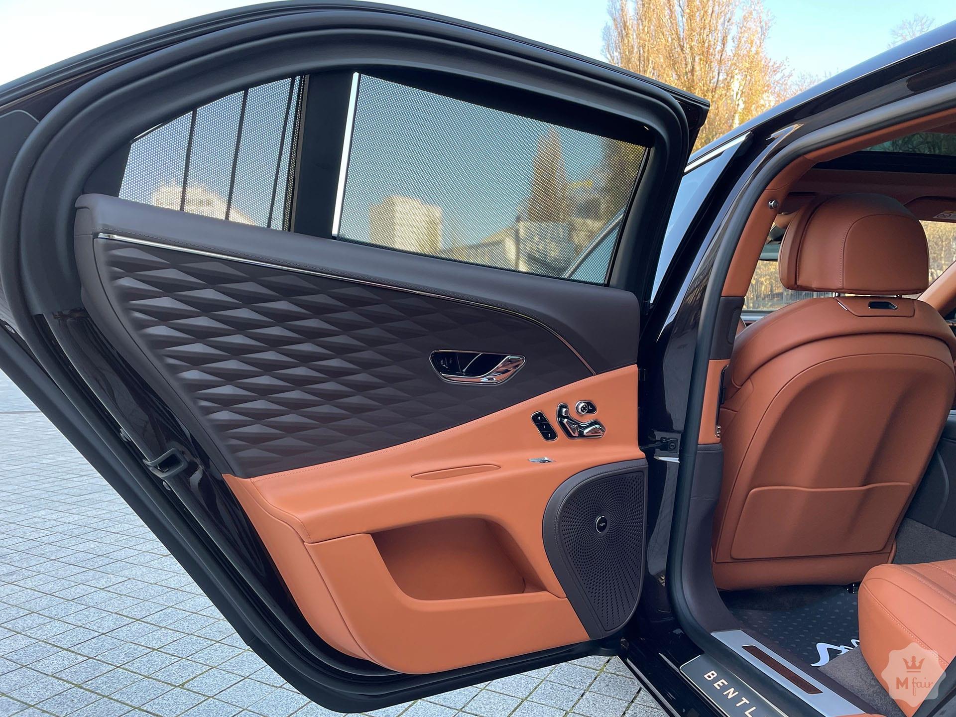 Продажа нового седана Bentley Flying Spur V8 '2021 в Киеве