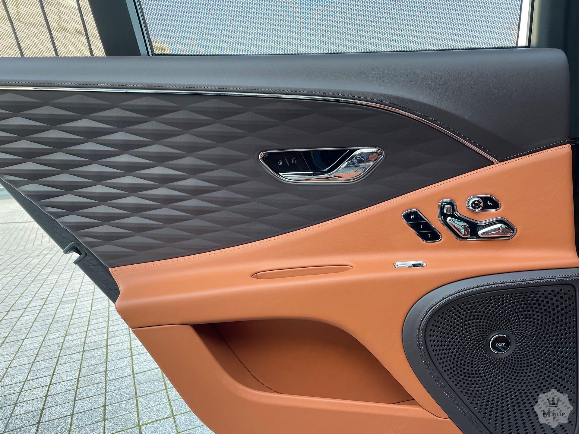 Продажа нового седана Bentley Flying Spur V8 '2021 в Киеве