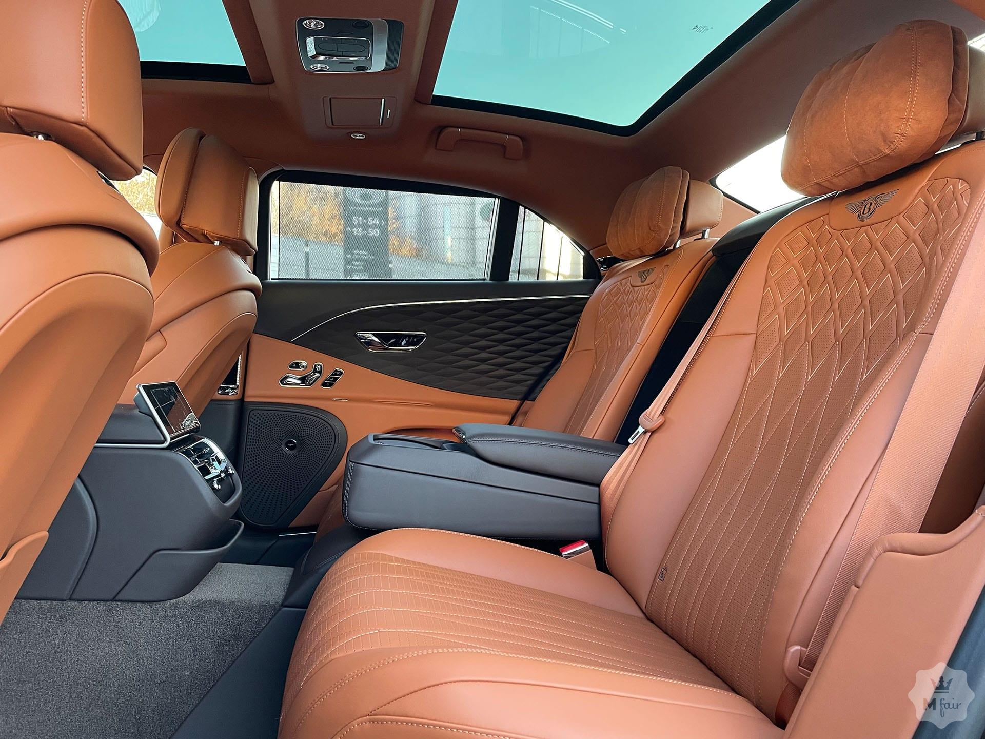 Продажа нового седана Bentley Flying Spur V8 '2021 в Киеве