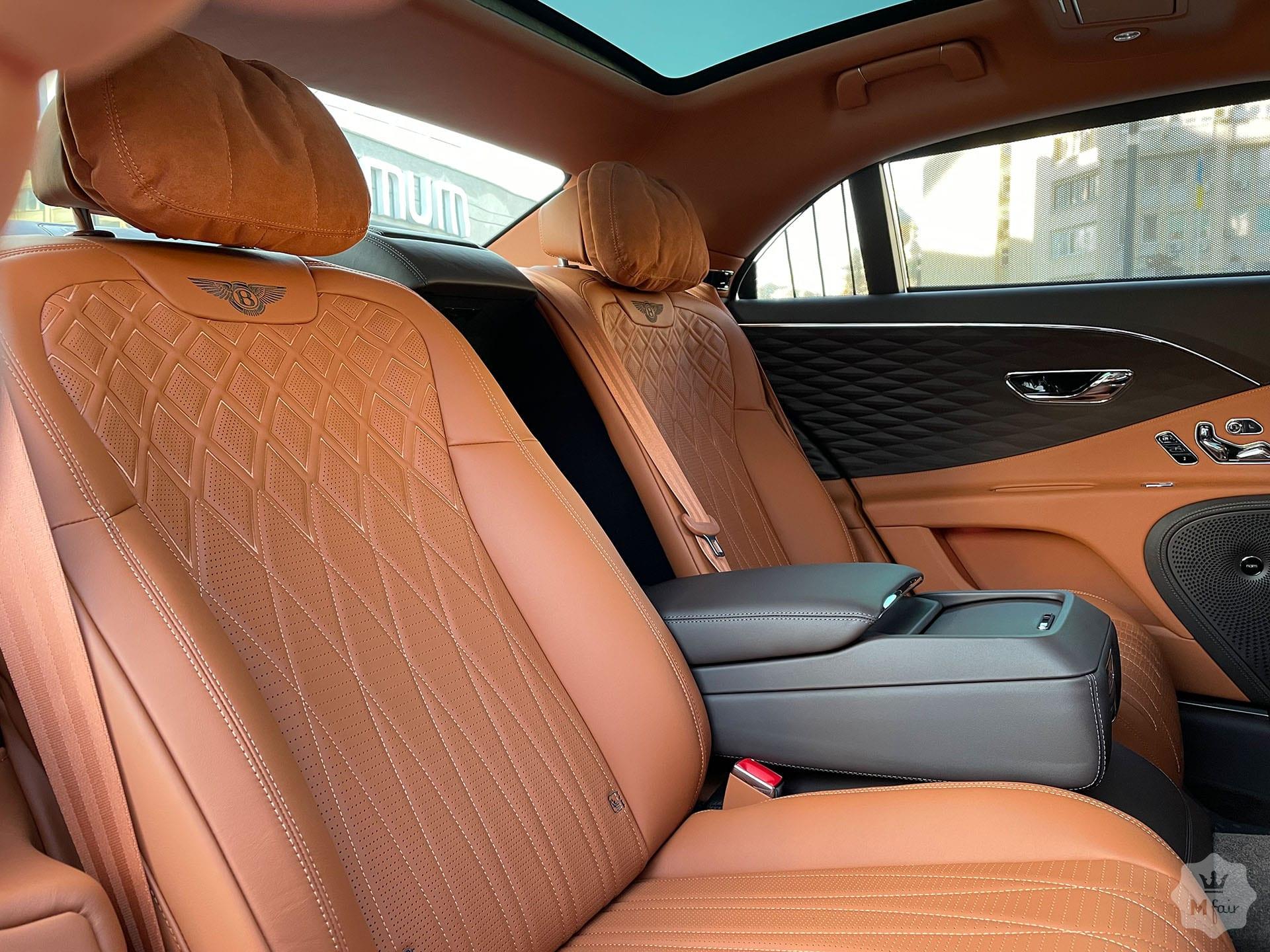 Продажа нового седана Bentley Flying Spur V8 '2021 в Киеве