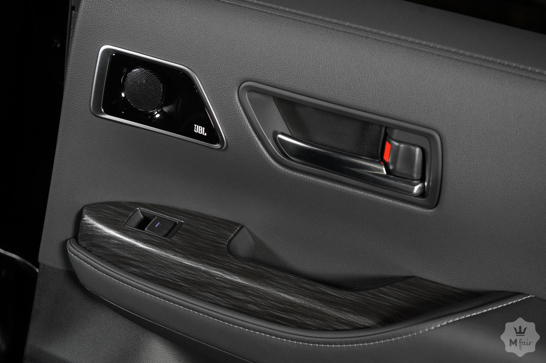 Продажа нового официального Toyota Land Cruiser 300 '2021 в Одессе