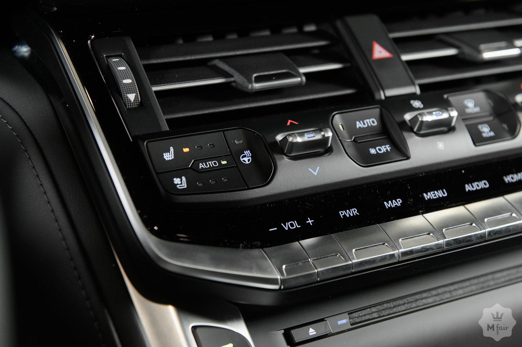 Продажа нового официального Toyota Land Cruiser 300 '2021 в Одессе