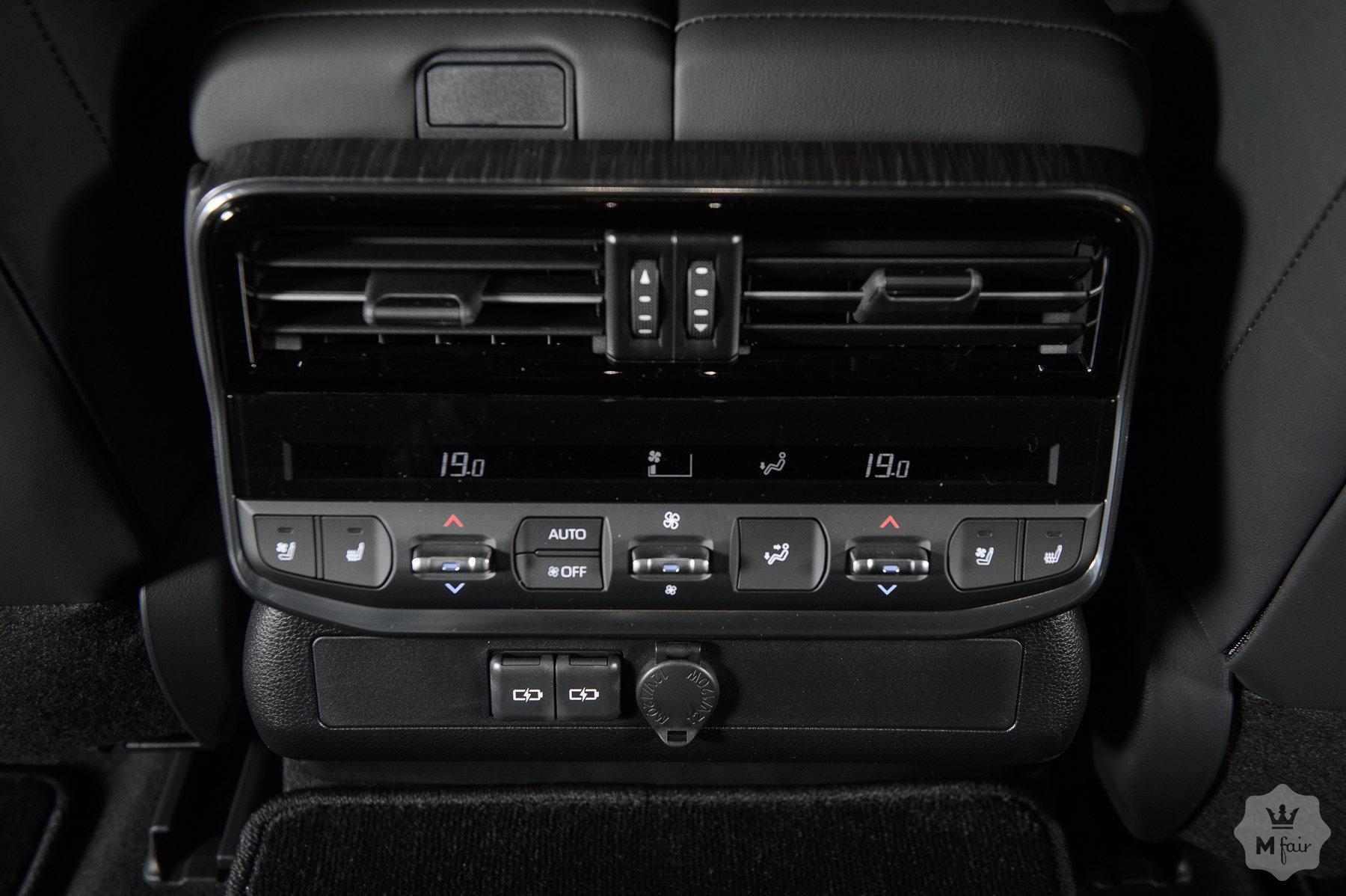 Продажа нового официального Toyota Land Cruiser 300 '2021 в Одессе