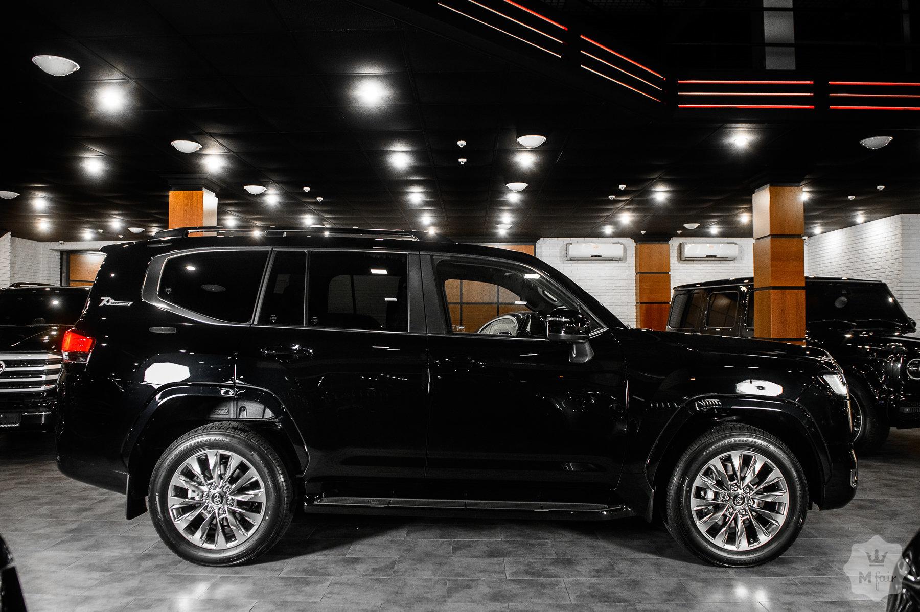 Продажа нового официального Toyota Land Cruiser 300 '2021 в Одессе