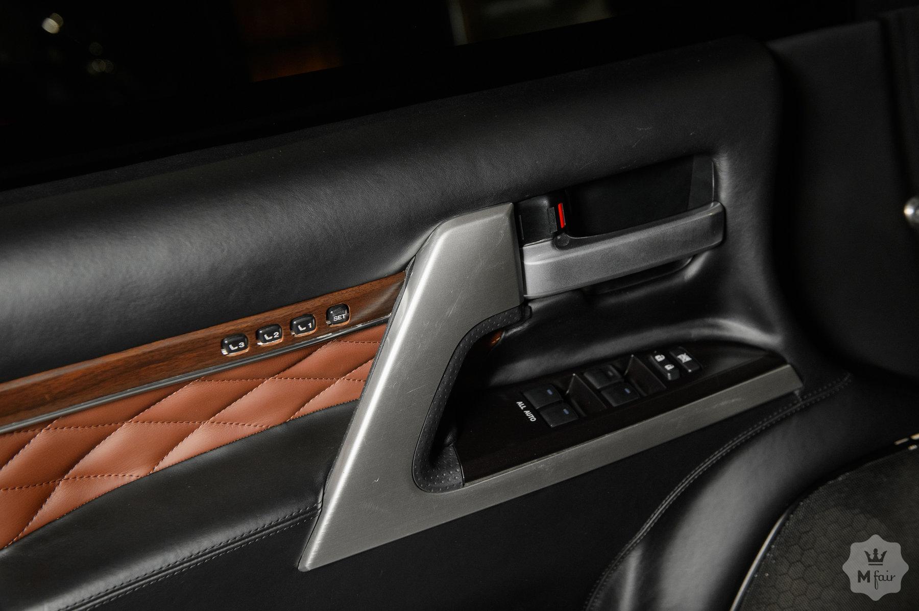 Продажа бронированной Toyota Land Cruiser 200 B7 '2017 в Одессе