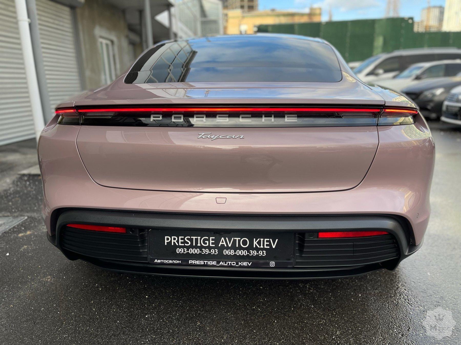 Продажа электрического спорткара Porsche Taycan '2021 в Киеве