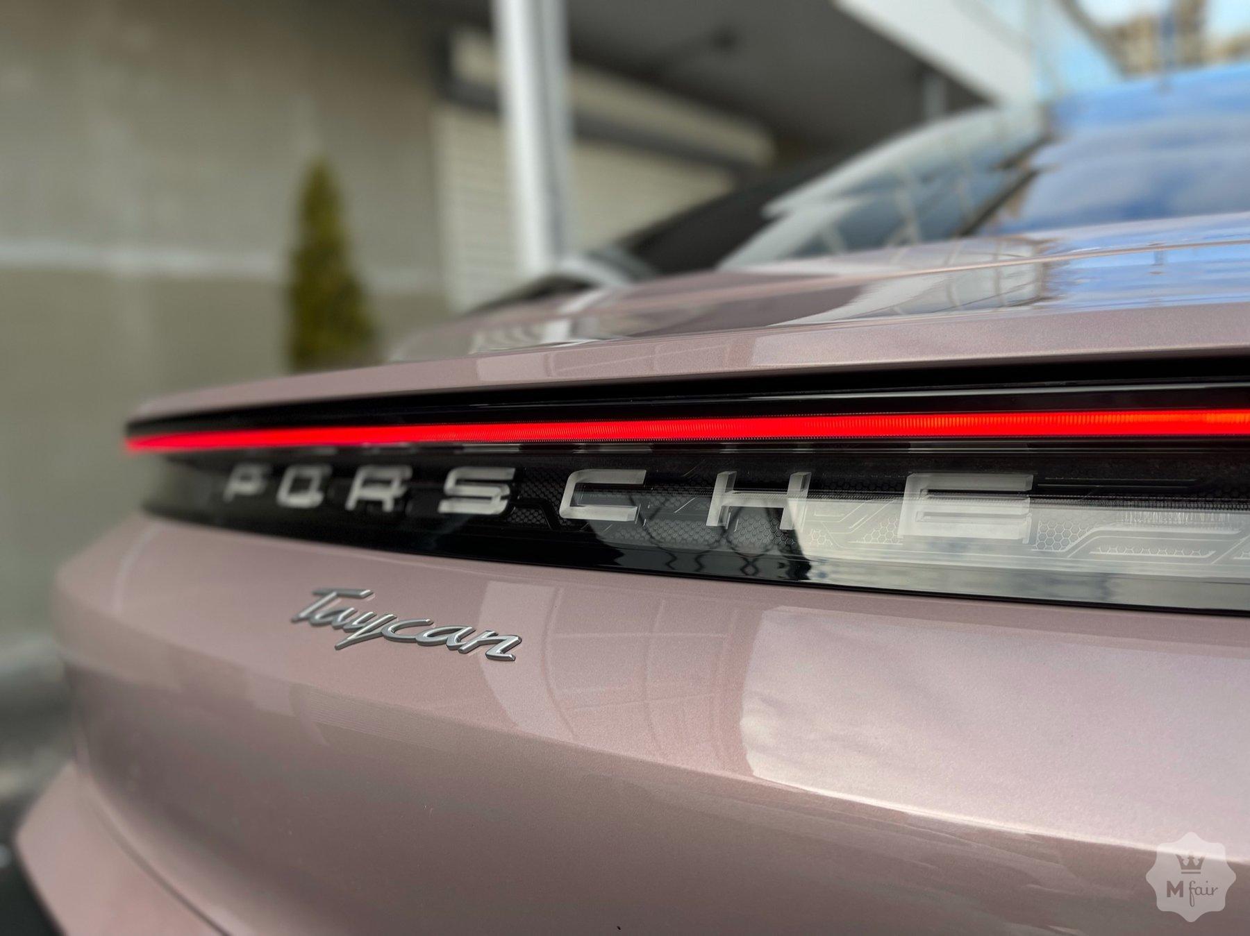 Продажа электрического спорткара Porsche Taycan '2021 в Киеве
