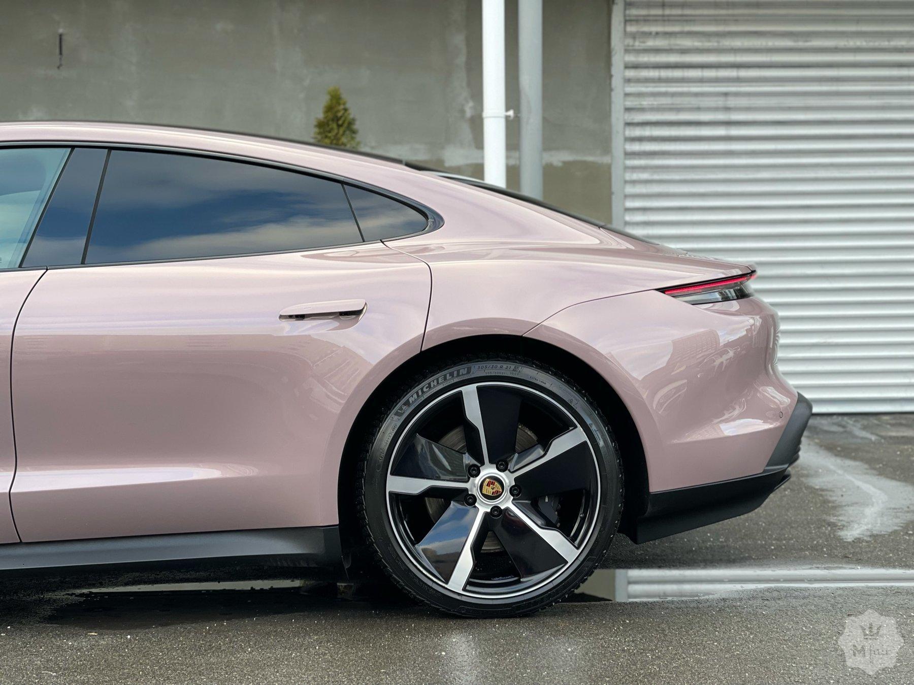 Продажа электрического спорткара Porsche Taycan '2021 в Киеве