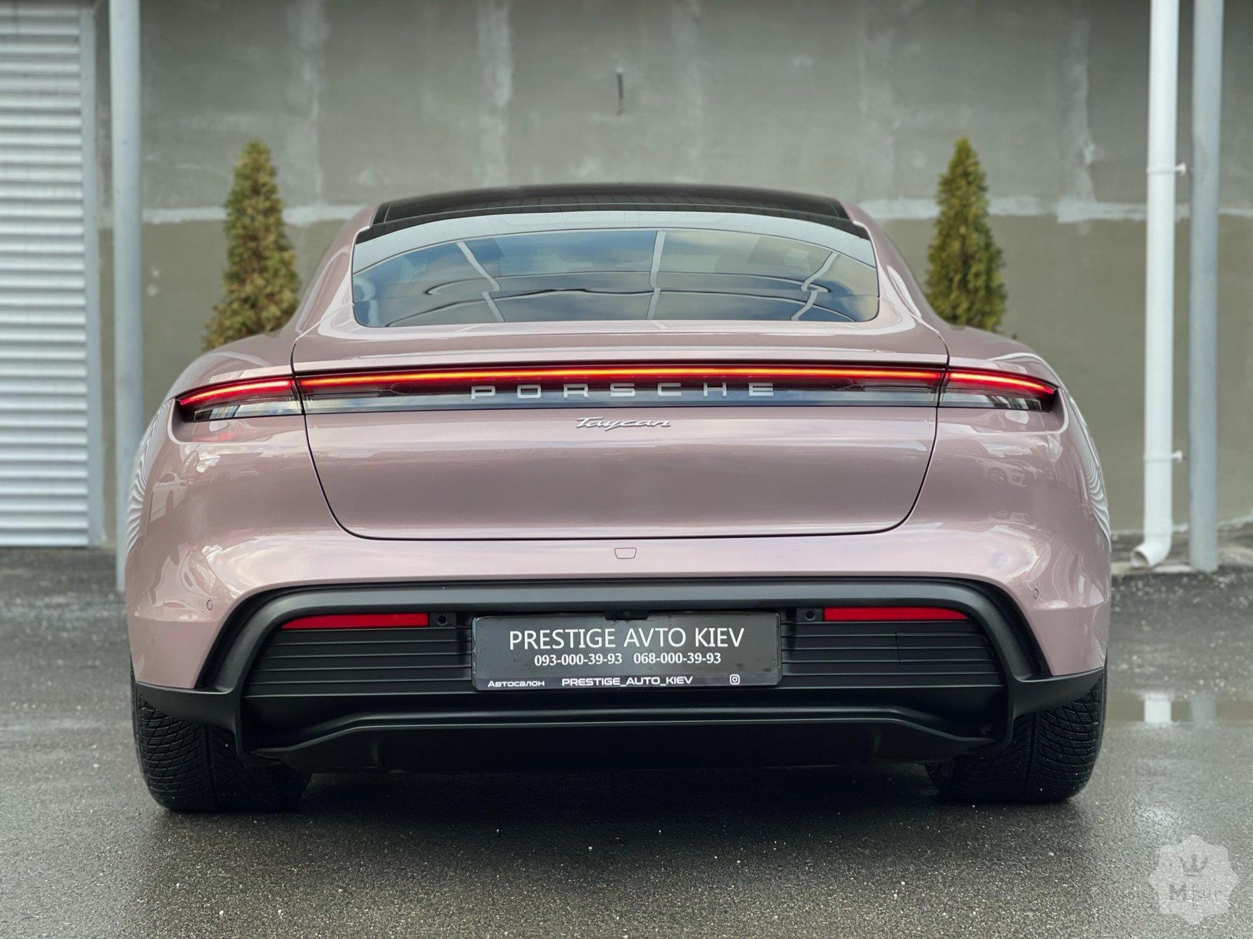 Продажа электрического спорткара Porsche Taycan '2021 в Киеве