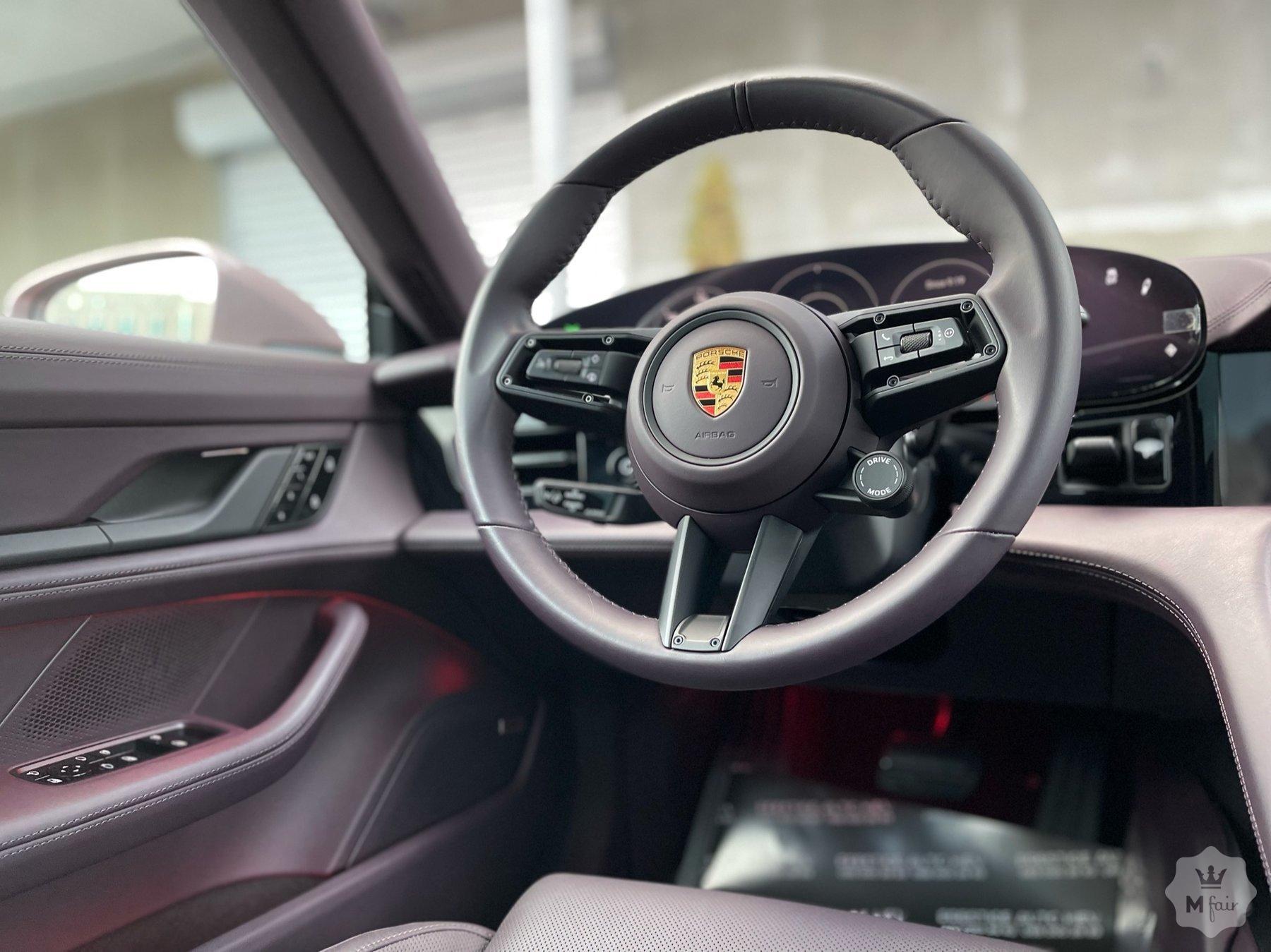 Продажа электрического спорткара Porsche Taycan '2021 в Киеве