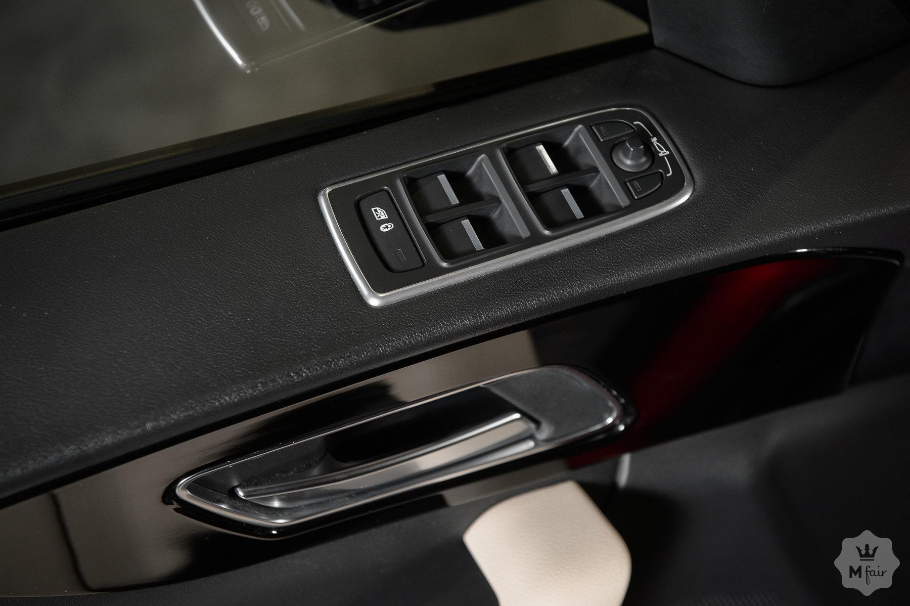 Продажа спортивного кроссовера Jaguar F-Pace '2016 в Одессе