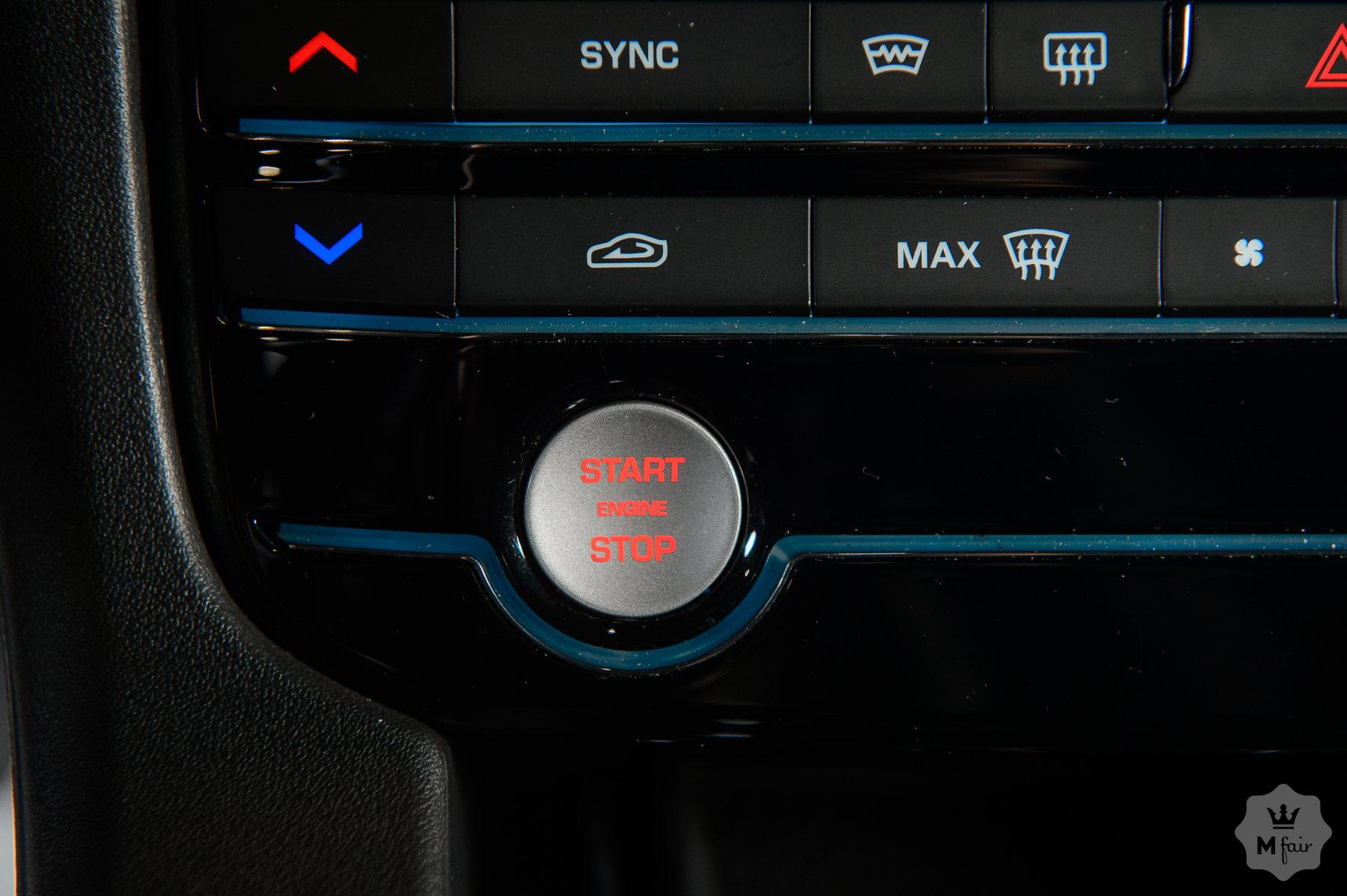 Продажа спортивного кроссовера Jaguar F-Pace '2016 в Одессе