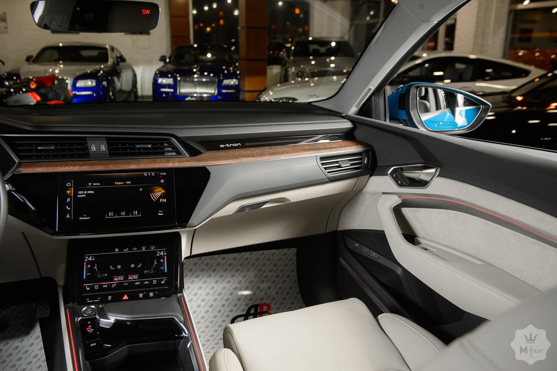 Продажа электро кроссовера Audi E-Tron 55 quattro Prestige '2019 в Одессе